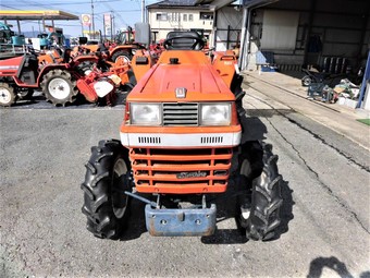 трактор ПСМ Kubota L1-245 2005 год