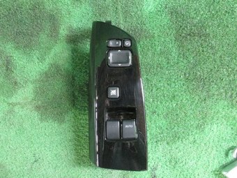 Кнопки стеклоподъемников MAZDA RX-8 2003 LA-SE3P F15166350