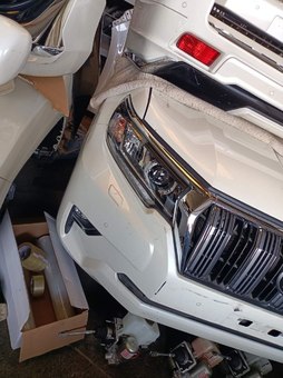 Nose cut Toyota LAND Cruiser Prado TRJ150