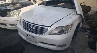 Nose cut Lexus LS460 USF40, 1Urfse с лонжеронами 077 белый