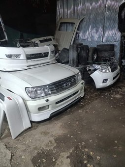 Nose cut Toyota Land Cruiser FZJ100 2UZFE