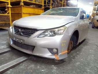 Nose cut Toyota Mark X GRX130